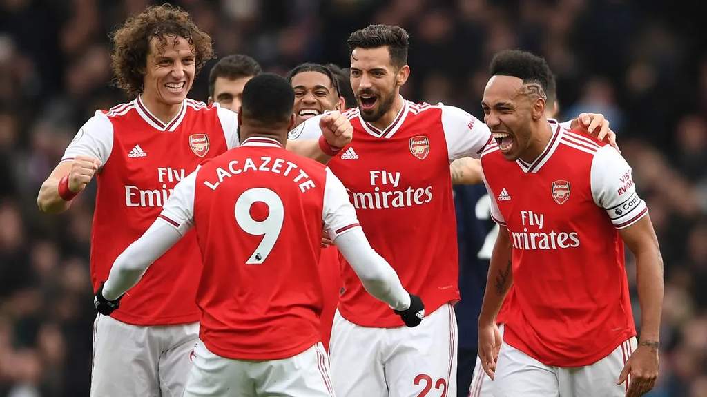 Rekor Transfer Arsenal: Dari Dennis Bergkamp hingga Declan Rice