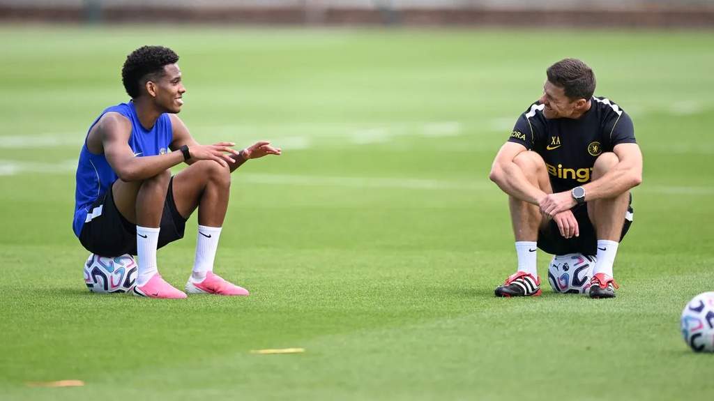 Sesi latihan tertutup skuad Chelsea di Cobham di bawah asuhan manajer baru Xabi Alonso menjelang laga pra-musim melawan Crawley Town.