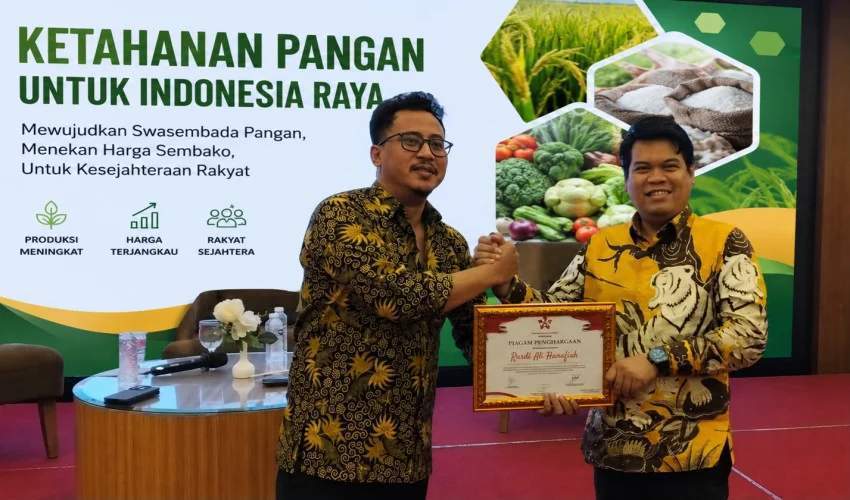 Menteri Komunikasi dan Digital Meutya Hafid saat berbicara mengenai penanganan judi online dalam acara OJK Banking Forum 2026 di Gedung Bank Indonesia, Jakarta Pusat.