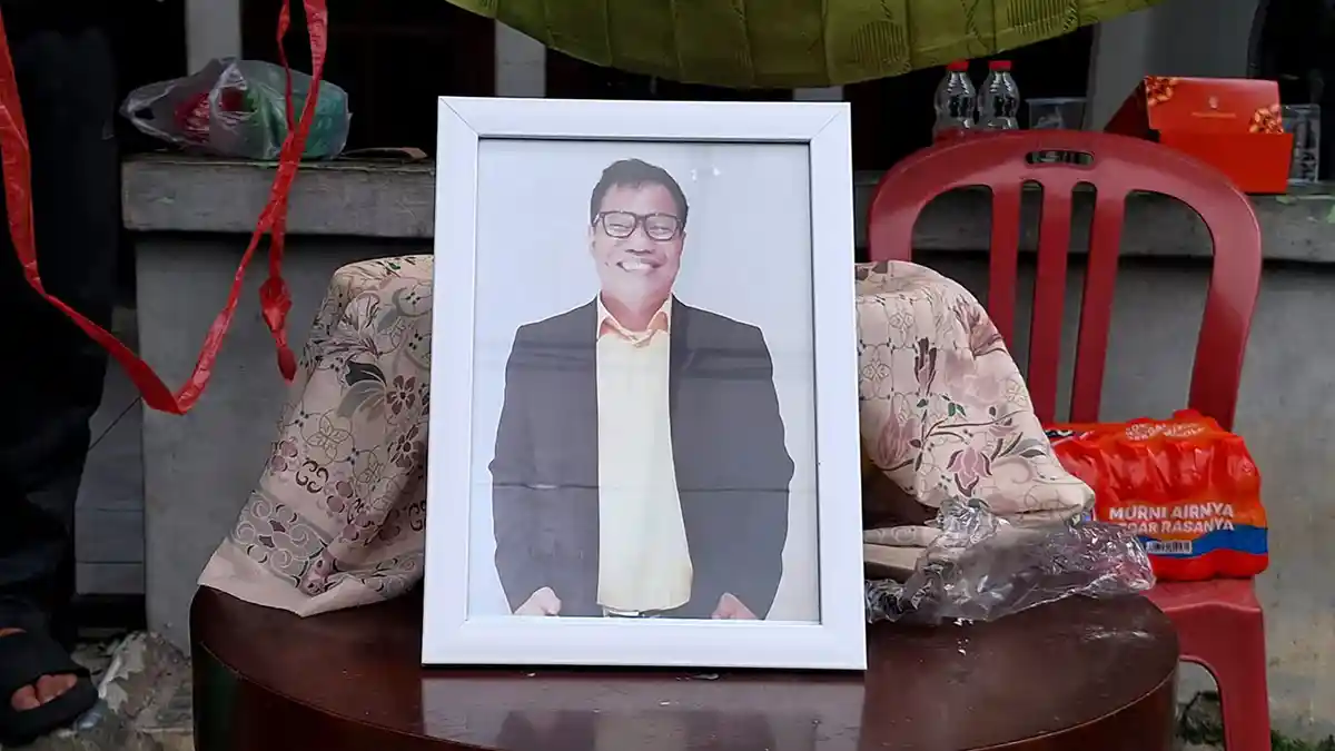 Momen kebersamaan Abdel Achrian dan mendiang Temon dalam cuplikan video kenangan yang diunggah di media sosial.