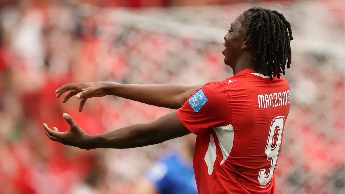 Bintang Swiss Johan Manzambi Ramaikan Bursa Transfer Manchester United