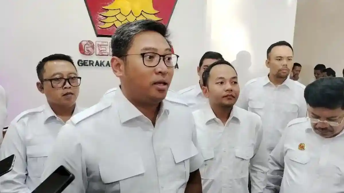 Suasana keterangan pers oleh Menteri Sekretaris Negara Prasetyo Hadi di Kompleks Istana Kepresidenan, Jakarta, mengenai penunjukan Kepala BGN baru.