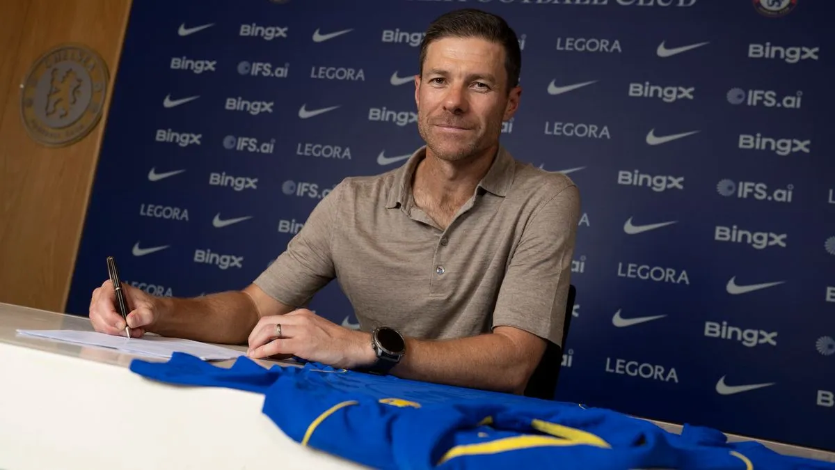 Para pemain Chelsea berkumpul di Cobham untuk sesi latihan pramusim pertama bersama Xabi Alonso